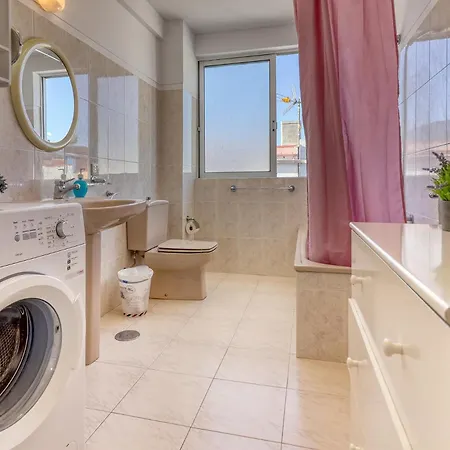 Spacious Penthouse With King-size Bed, Huge Terrace, Ocean & Teide View דירה