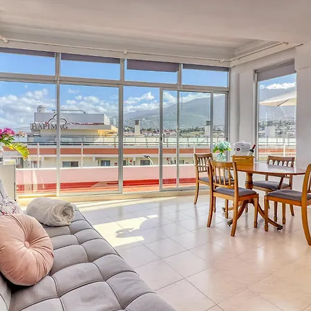 Appartement Spacious Penthouse With King-size Bed, Huge Terrace, Ocean & Teide View
