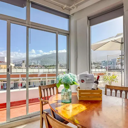 شقة Spacious Penthouse With King-size Bed, Huge Terrace, Ocean & Teide View