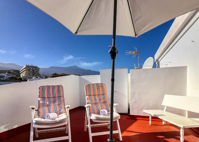 Lejlighed Spacious Penthouse With King-size Bed, Huge Terrace, Ocean & Teide View Puerto de la Cruz (Tenerife)